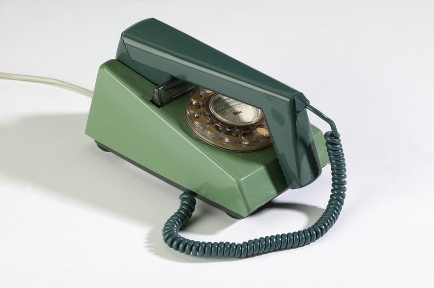 Trimphone 8722G, made by Standard Telephones & Cables Ltd