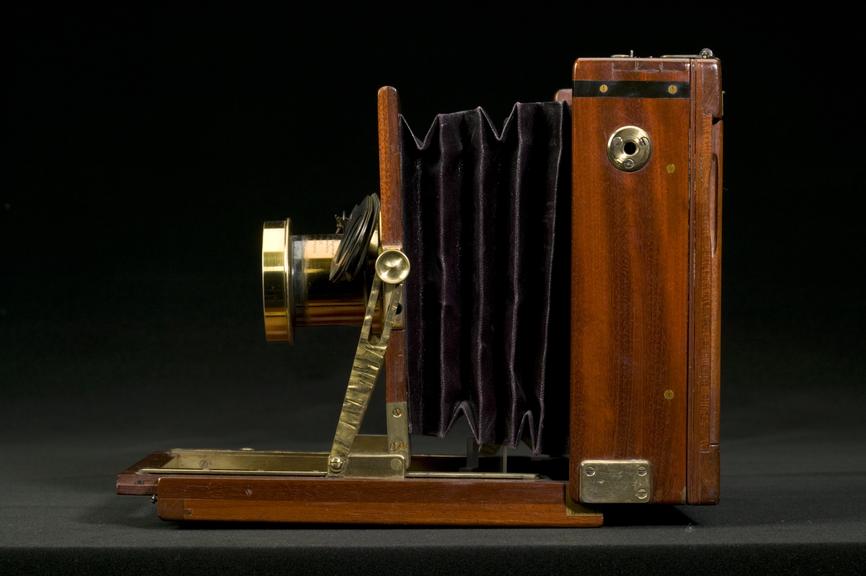 "British" Half-Plate Camera