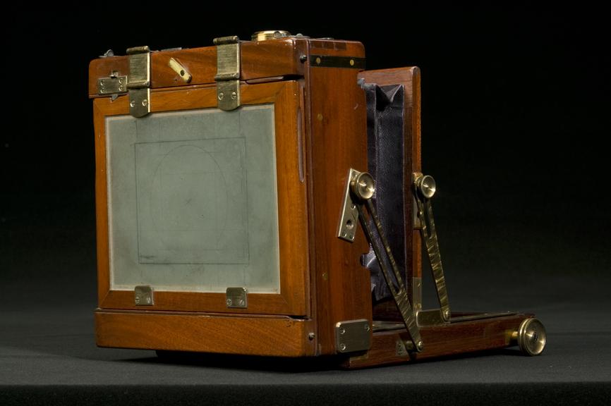 "British" Half-Plate Camera