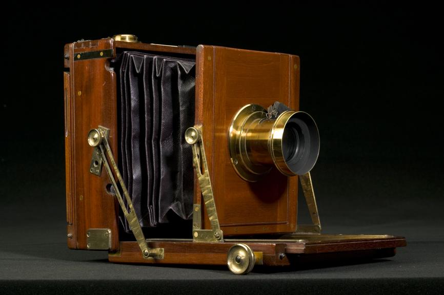 "British" Half-Plate Camera