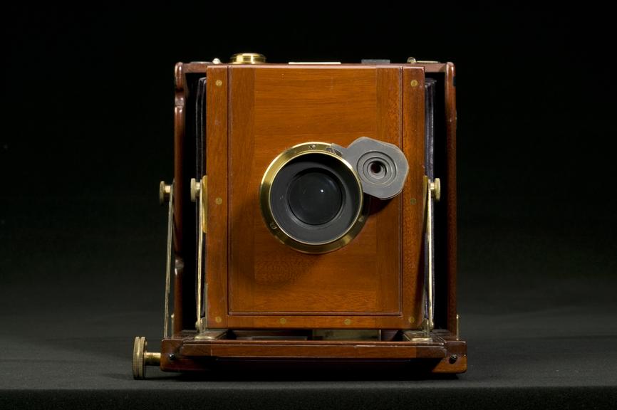 "British" Half-Plate Camera