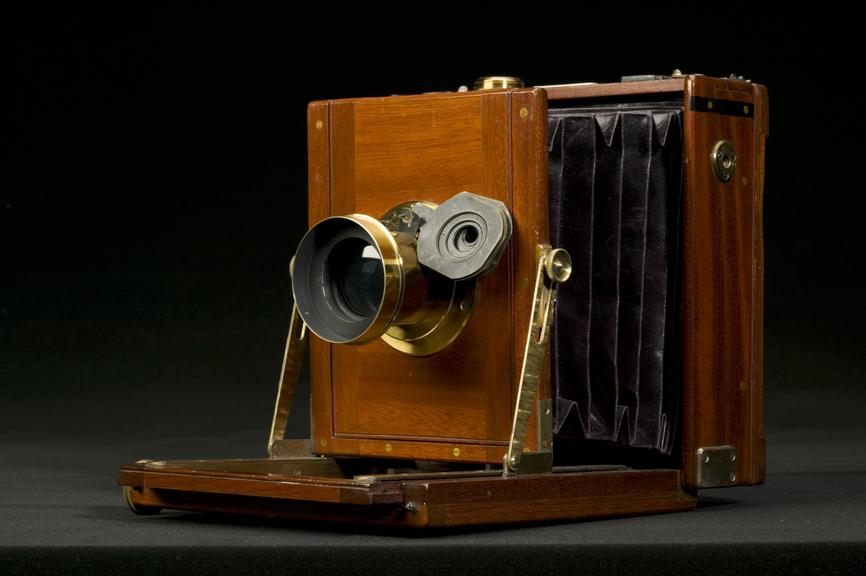 "British" Half-Plate Camera