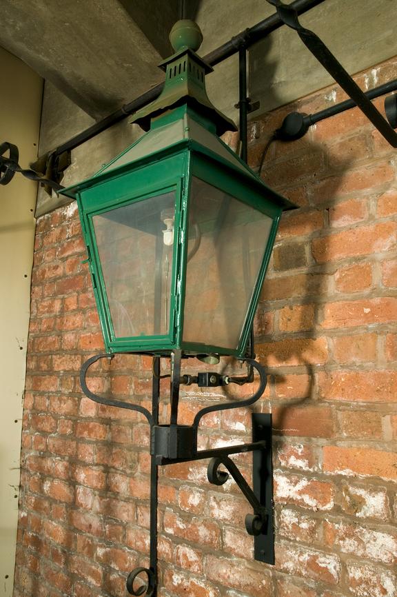 Gas street lamp, made by W. Parkinson & Co., c.1870