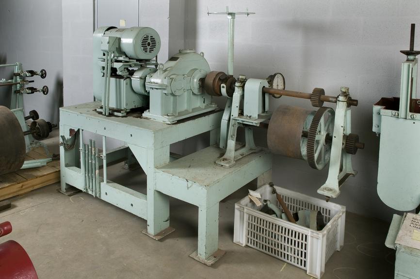 Motor unit from cylinder mould papermaking machine