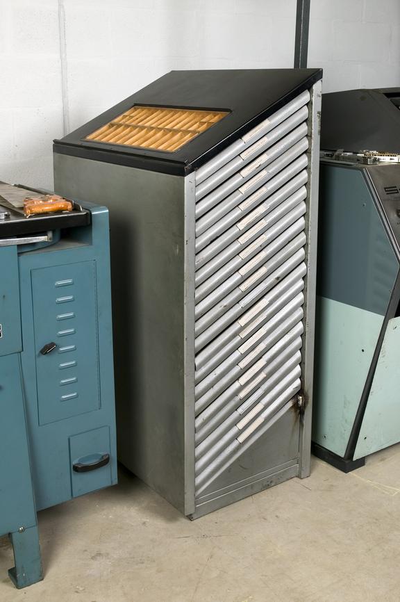 Ludlow Type Cabinet.
Photographed in store 2.