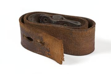 Manchester and Birmingham Railway window strap