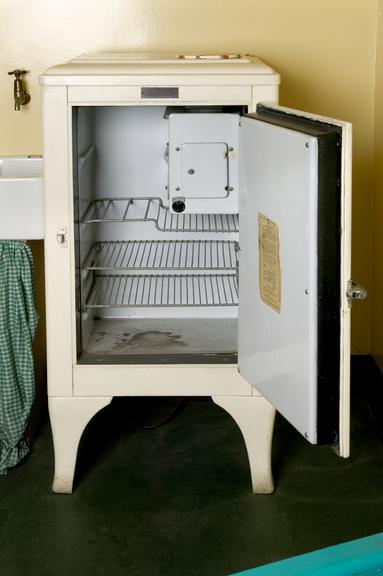 Refrigerator by Electrolux Ltd