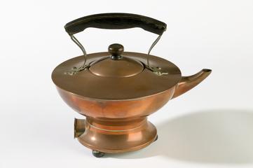 Electric kettle made by Landers