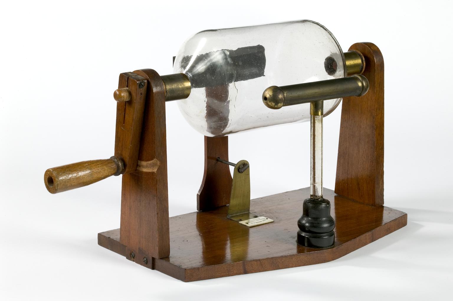 Electrostatic Generator | Science Museum Group Collection
