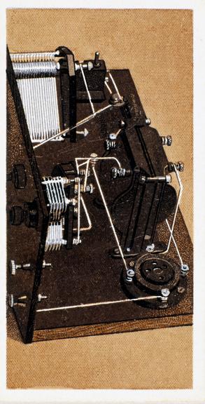 ‘The L.F. Transformer’, Cigarette card from ‘How to build a two valve set’, card no.17