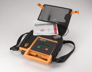 Carrying pouch for portable defibrillator
