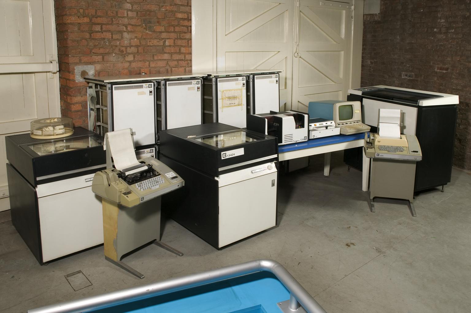 minicomputer | Science Museum Group Collection