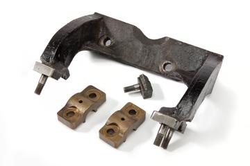 Grasshopper engine bracket; original fixing