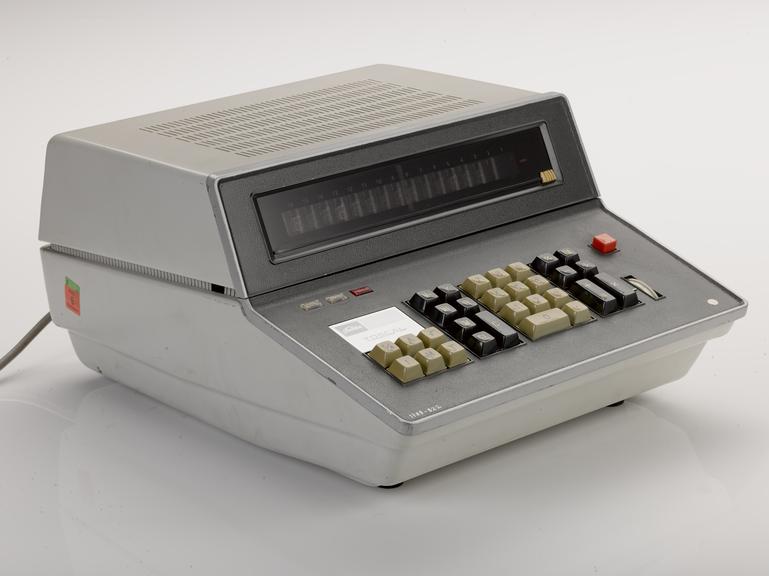 Toshiba Toscal BC-1621 desktop electronic calculator
