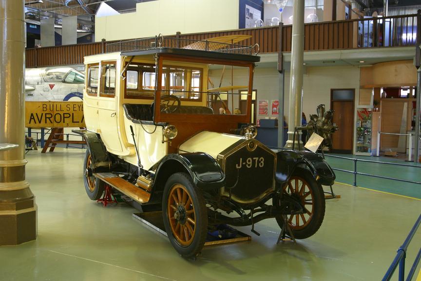 40-hp open-drive limousine by Crossley Motors