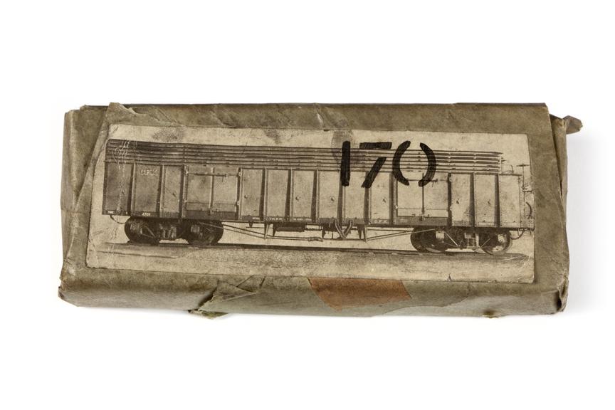 A printing block with a surface image of a locomotive wagon