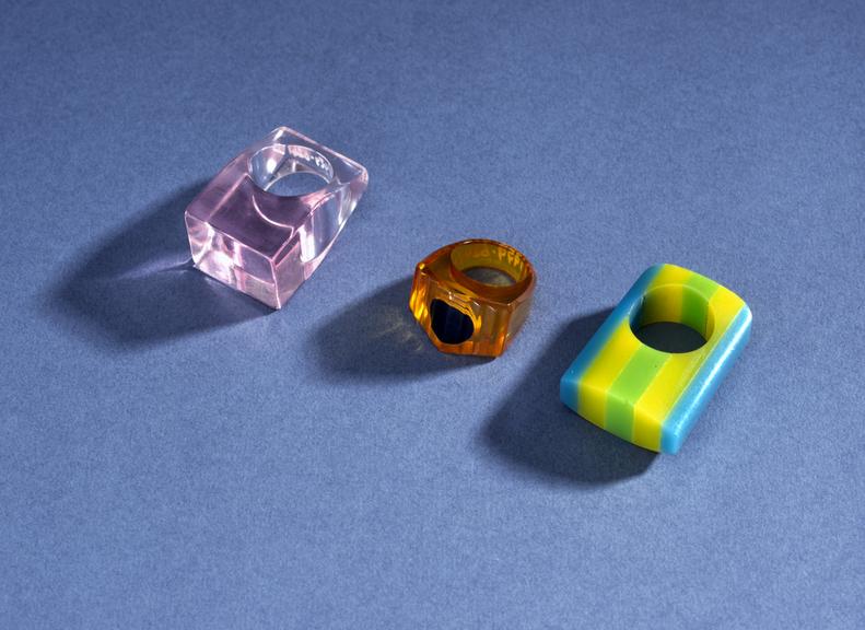 Transparent pink