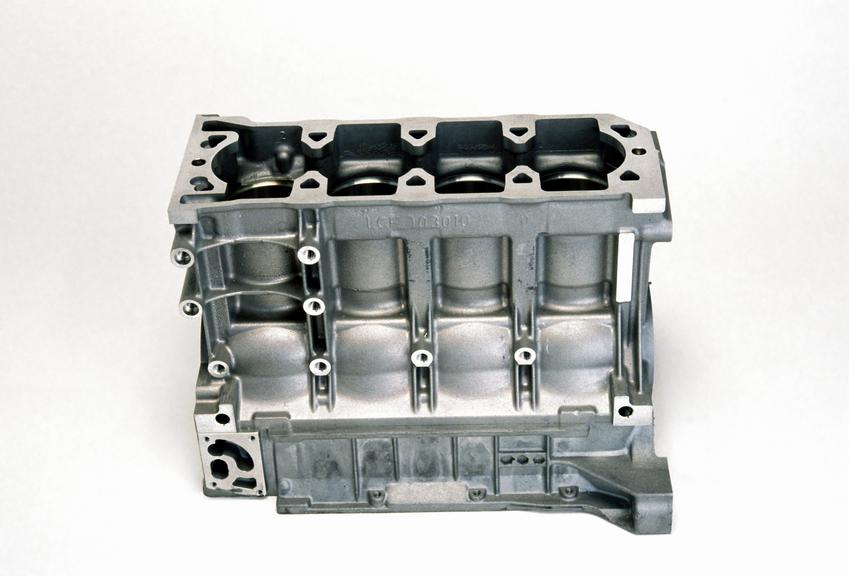 Cast aluminium Rover 'K' series engine block to specification