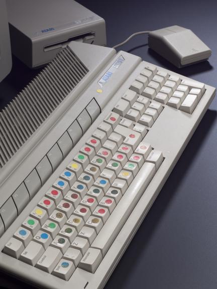 Atari 520 ST personal computer.