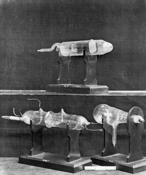 Crookes' tube for showing that cathode rays travel in straight