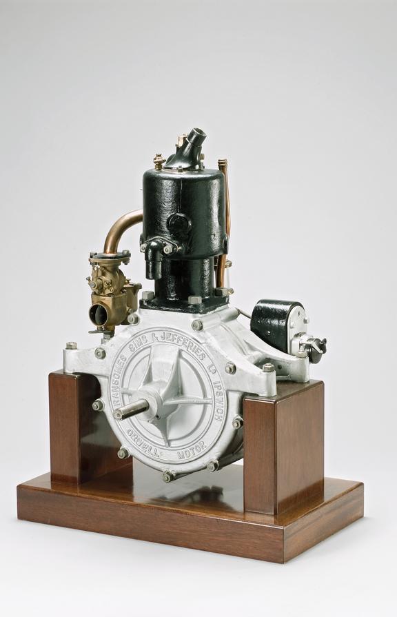 Single-cylinder four-stroke petrol engine, C.5 h.p., c