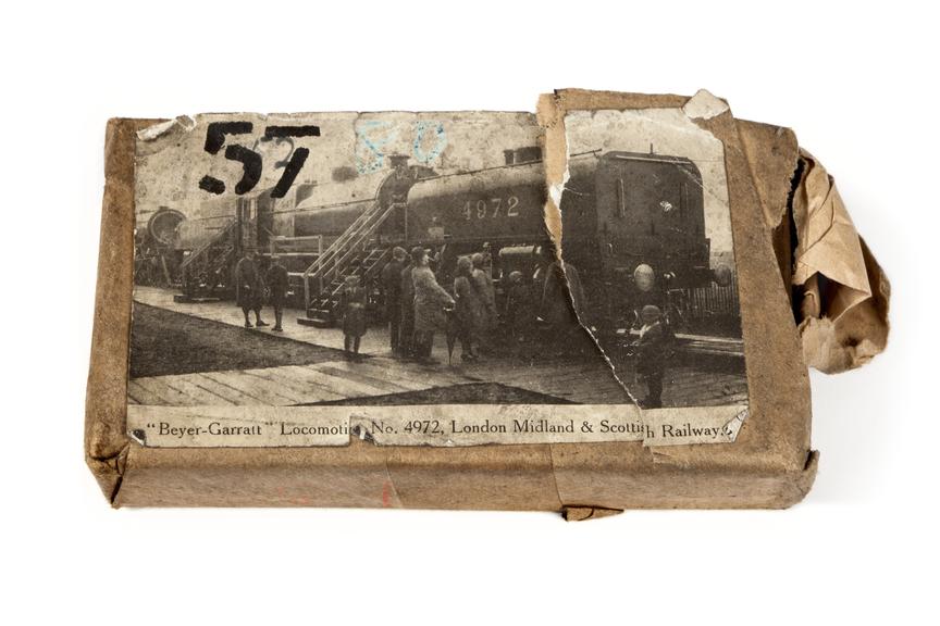 A printing block with the surface image of Beyer-Garratt