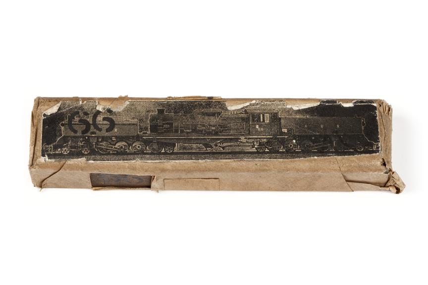 A printing block with a surface image of a Beyer-Garratt