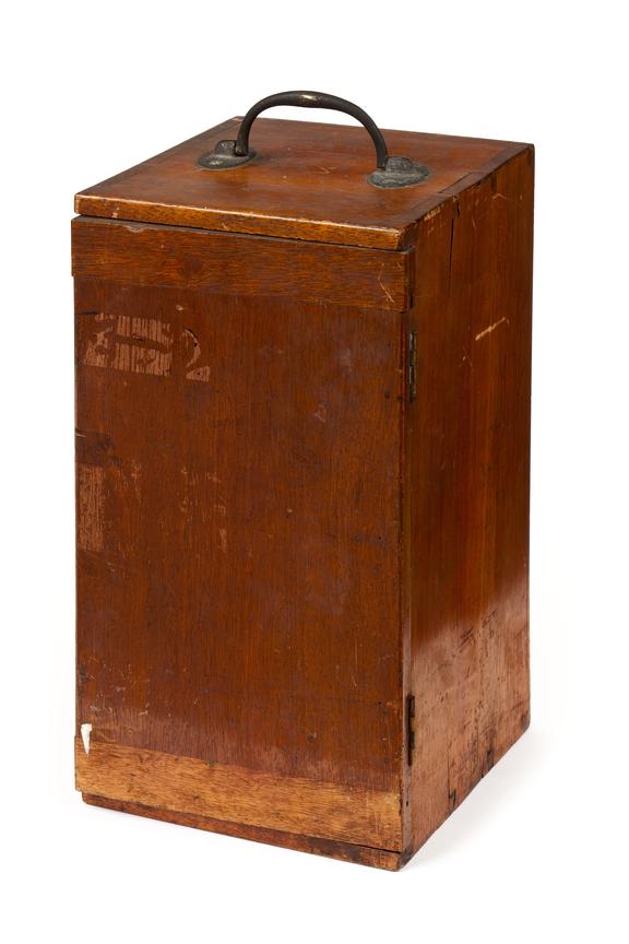 Box for microscope lamp, made by W. Watson & Sons, 1850.