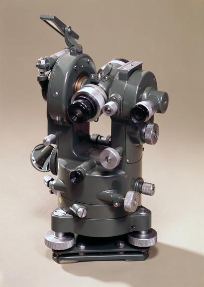 Microptic transit theodolite, 1954 (transit theodolite)