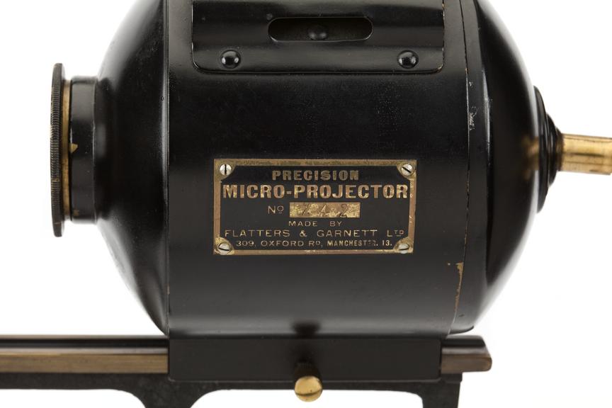 A Flatters & Garnett microprojector