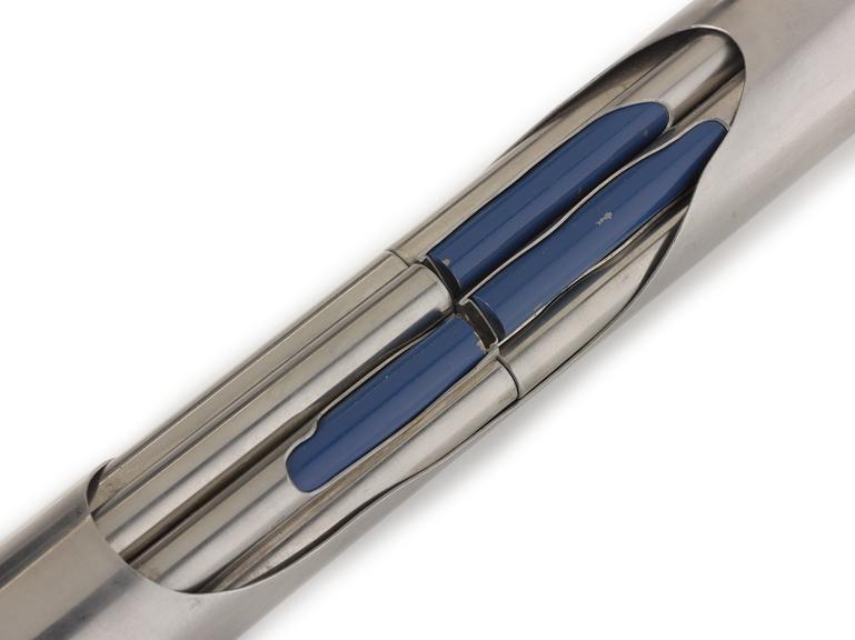 Cobalt-60 source, cut away model, non-radioactive