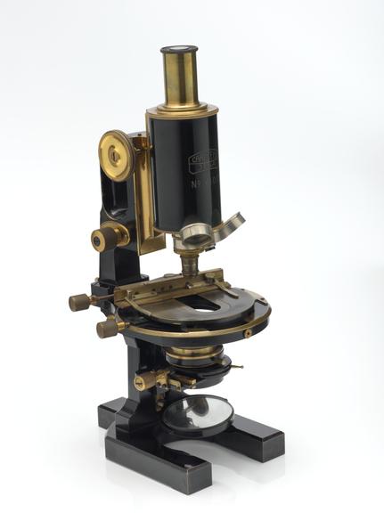 "Jug-handle" style microscope