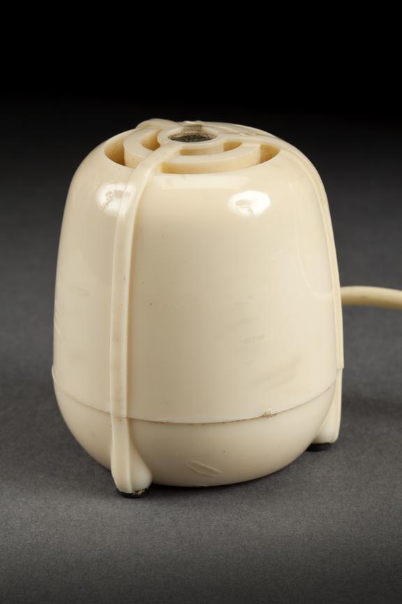 A Lustraphone Lustrette dyanmic microphone, model LD/61, c