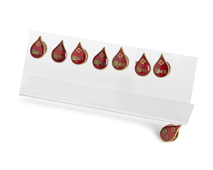 Selection of enamel blood group identity badges