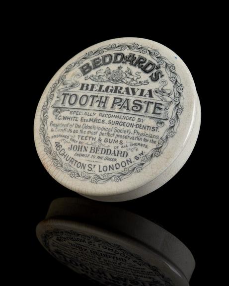 Ceramic pot lid for Beddard's Belgravia tooth paste