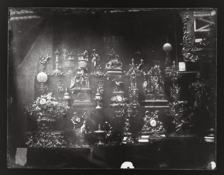 Gilt Bronzes, Vittoz