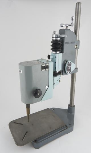 Ultra sonic drilling machine