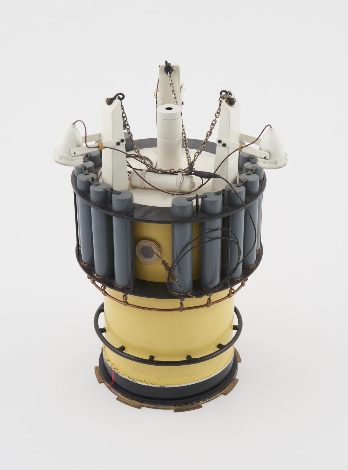 Model of the Chamber and Transfer-under-Pressure system used from H.M.S ...