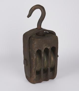 Wooden pulley block with three metal wheels