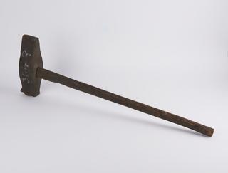 Paned wheelwright's sledge hammer for spoke driving