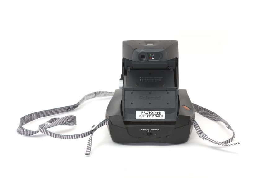 Polaroid 1200 FF Prototype camera | Science Museum Group Collection