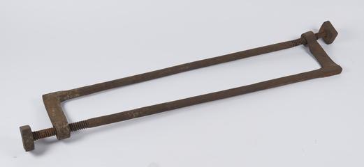 Large strake cramp