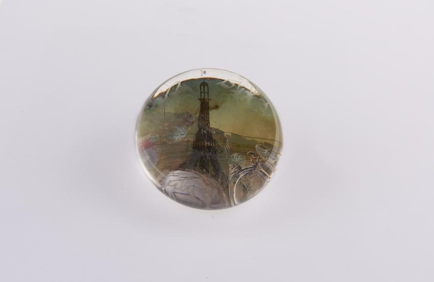 Paperweight, glass, 55mm diameter, height 25mm