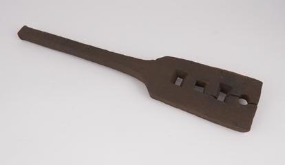 Strake nail heading tool