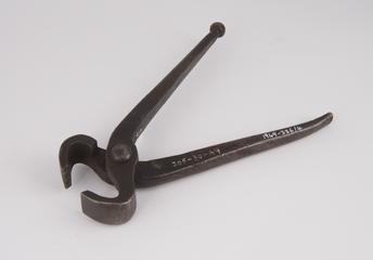Pincers marked "W-66"used by Wheelwright