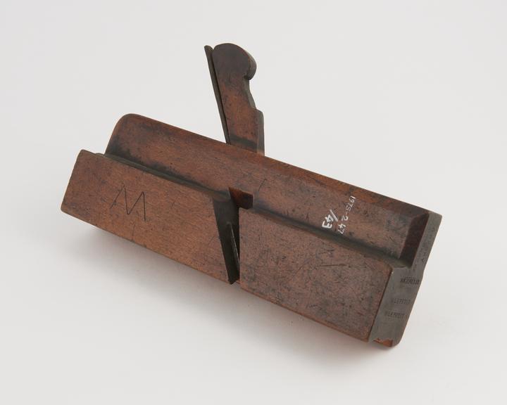 Moulding plane:shallow ogee type form No 2, made by Berry.