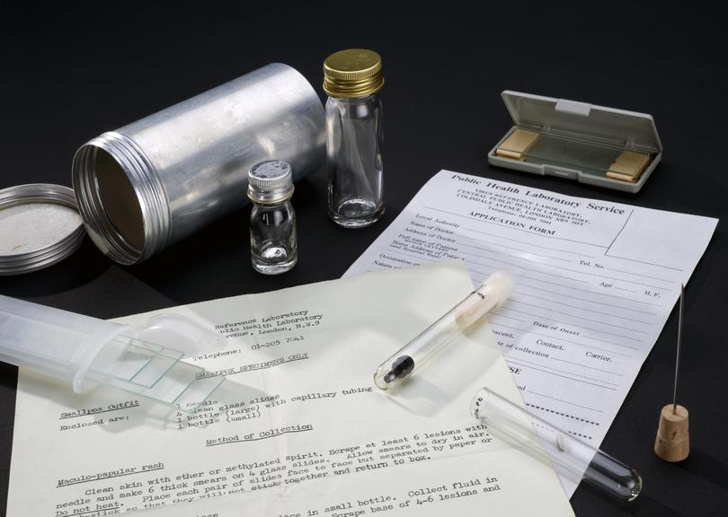 Smallpox diagnosis kit for collecting samples from suspected