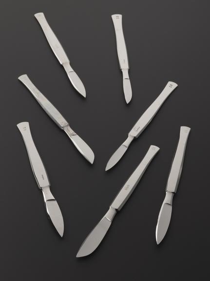 7 scalpels, steel with nickel plated handles