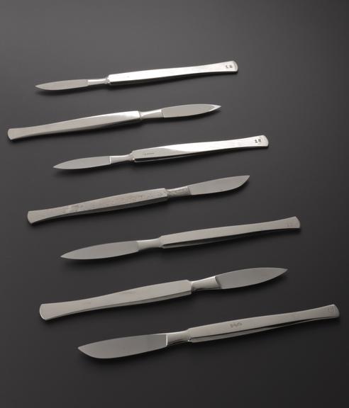 7 scalpels, steel with nickel plated handles