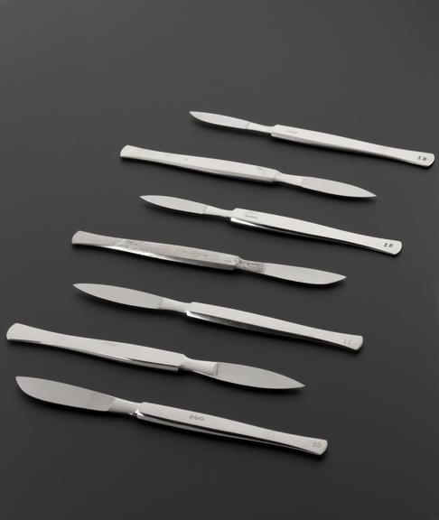 7 scalpels, steel with nickel plated handles